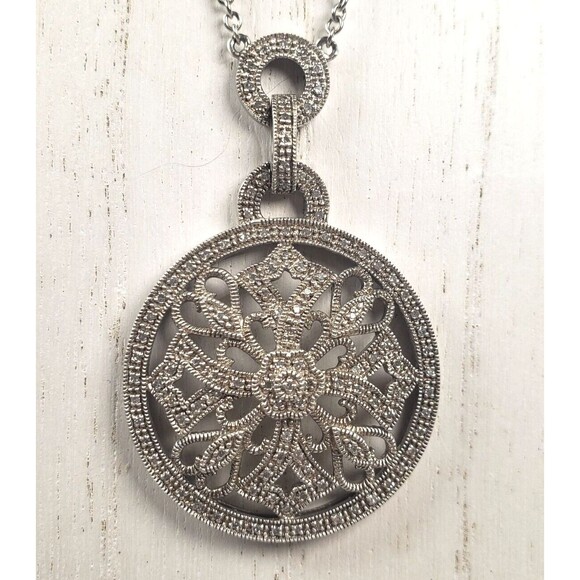 Vintage 925 Sterling Silver w Diamond Circle Cross Hearts Pendant Chain Necklace - Picture 15 of 16